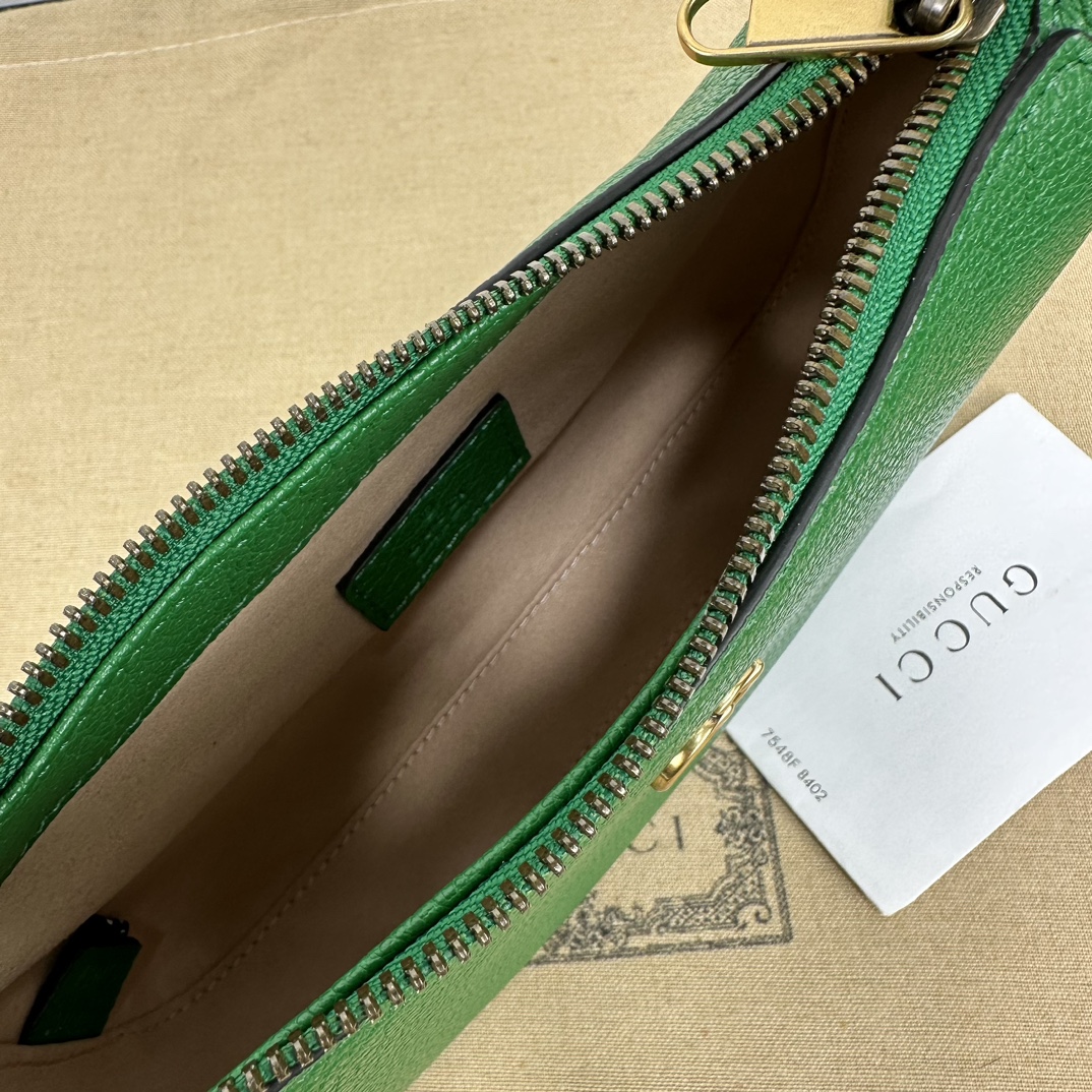 Gucci Hobo Bags